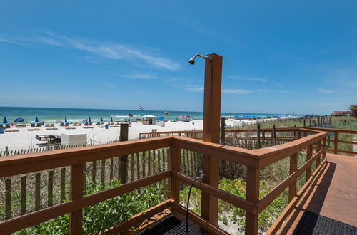 Photo 35 - Gulf Front Master Suite! Directly On The Beach! 3 BR / 2 BA! Sleeps 8