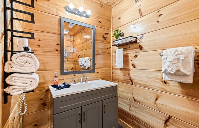Rustic Mountain Retreat by Ghosal Luxury Lodging - Foto 27
