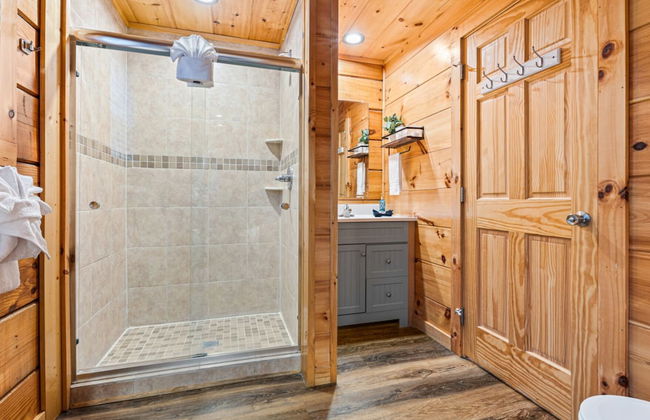 Rustic Mountain Retreat by Ghosal Luxury Lodging - Foto 26