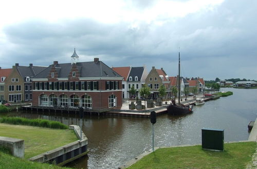 Photo 16 - Cozy House Heide 6p at a Canal Near Lake Lauwersmeer