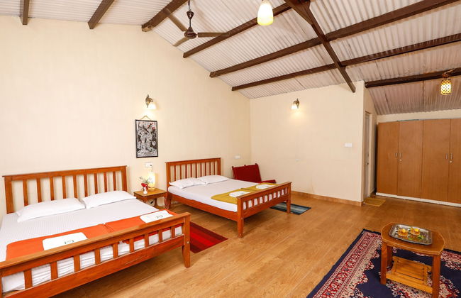 DEVASHOLA HOMESTAY - Photo 5