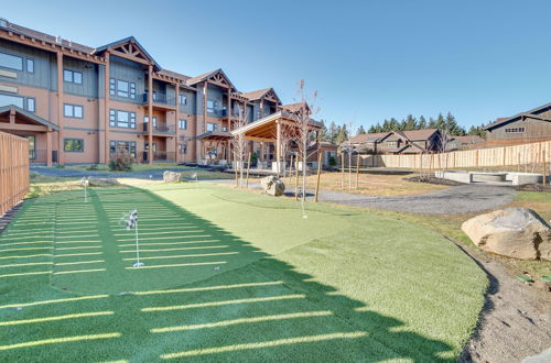 Photo 17 - Suncadia Resort Condo: Balcony & Golf Course Views