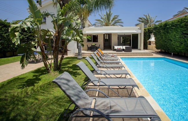 Soothing Sunset Villa, 200m to the Beach - Foto 8