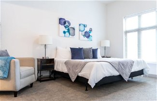 Photo 2 - Brand New Suite in Kansas City