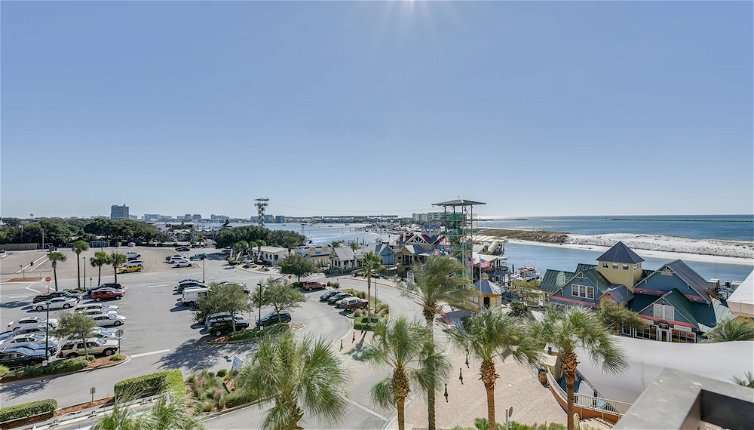 Photo 1 - Emerald Grande Condo: Beach, Marina & Ocean View