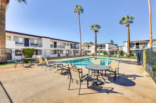 Foto 2 - Litchfield Park Condo w/ Community Pool