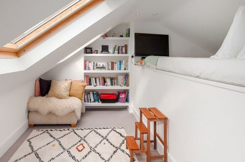 Photo 8 - Chic 3BD Maisonette W/roof Terrace - Wandsworth