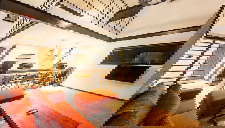 Foto 1 - Spacious Loft 200m From Beach Canggu