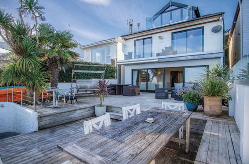 Photo 11 - Beachways - 5 Bedroom Holiday Home - Saundersfoot