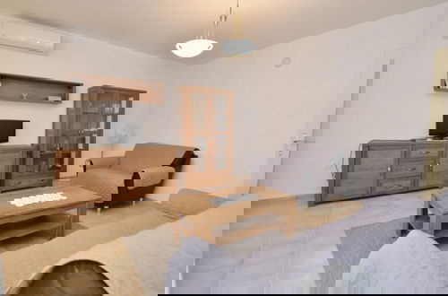 Foto 13 - Airy and Comfortable Apartment With Loggia