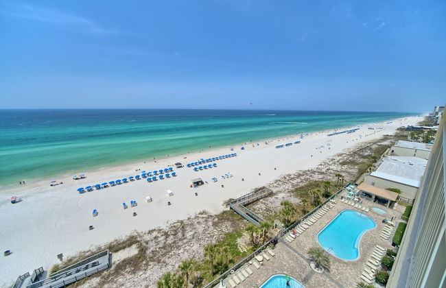 Beautiful Condo with Spacious Balcony to Enjoy Fascinating Ocean View - Unit 1002 by RedAwning - Foto 40