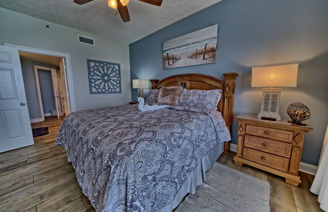 Beautiful Condo with Spacious Balcony to Enjoy Fascinating Ocean View - Unit 1002 by RedAwning - Foto 2