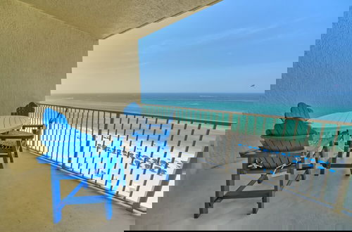 Foto 35 - Beautiful Condo with Spacious Balcony to Enjoy Fascinating Ocean View - Unit 1002 by RedAwning