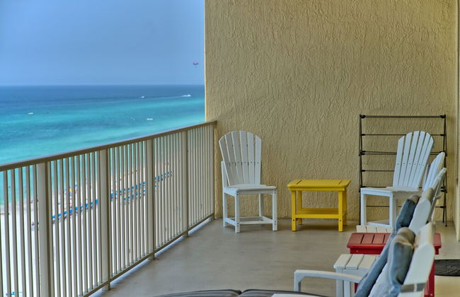 Beautiful Condo with Spacious Balcony to Enjoy Fascinating Ocean View - Unit 1002 by RedAwning - Foto 36