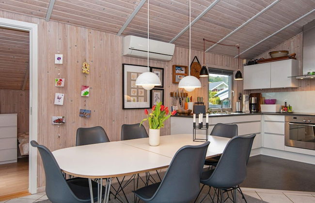 6 Person Holiday Home in Sjolund - Foto 11