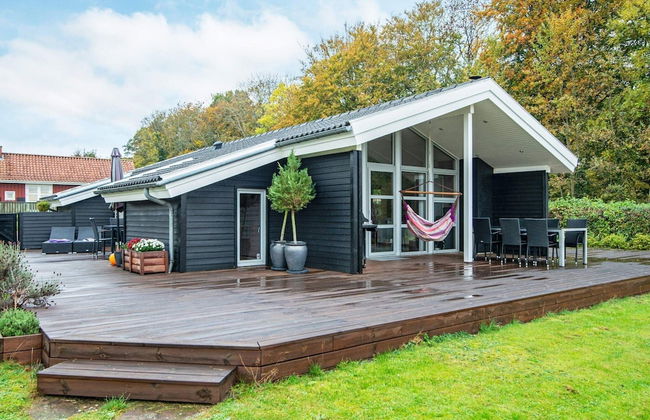 6 Person Holiday Home in Sjolund - Foto 17