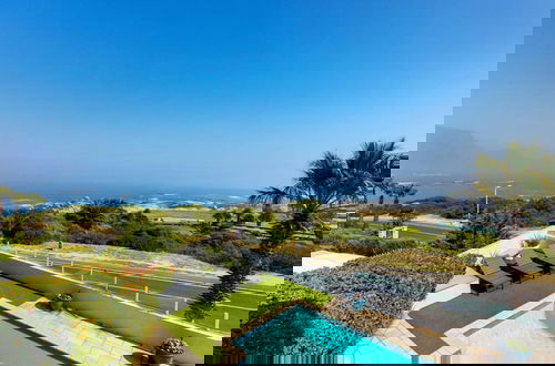 Foto 2 - Secure Camps Bay Apartment With Pool Views 17 Nautica