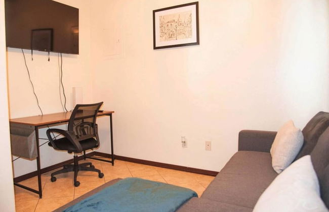 3BD 2BT Town Suite Minutes Away Medical Center - Foto 1