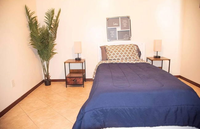 3BD 2BT Town Suite Minutes Away Medical Center - Foto 5