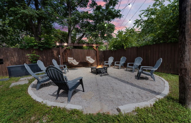 Stockyards- 4min Pet Friendly 3BR Luxe Gem - Foto 2