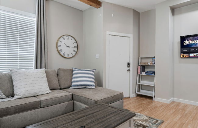 Stockyards- 4min Pet Friendly 3BR Luxe Gem - Foto 62