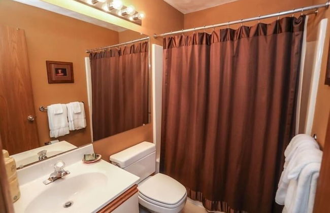 Seven Springs Sunridge 1 BR Loft Deluxe Condo, Ski-In/Out by RedAwning - Foto 6