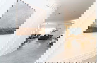 Foto 2 - Luxurious Home w Theme Beds Private Pool