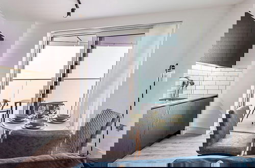 Foto 17 - Modern Flat With City View in Acton