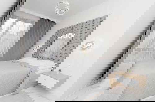 Foto 3 - Sarmacka Apartment Warsaw by Renters