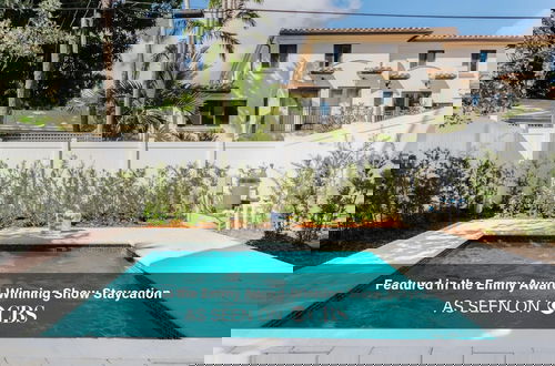Photo 1 - Luxury Paradise Walk to Las Olas -5 Mins to Beach
