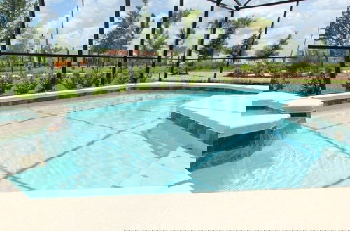 Foto 24 - Solterra Resort 6 Bed Pool Spa Game Room 6 Bedroom Home by Redawning