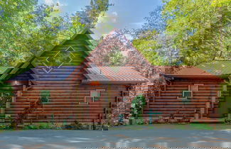 Foto 1 - 210 Cubs In The Treetops 2 Bedroom Home by RedAwning