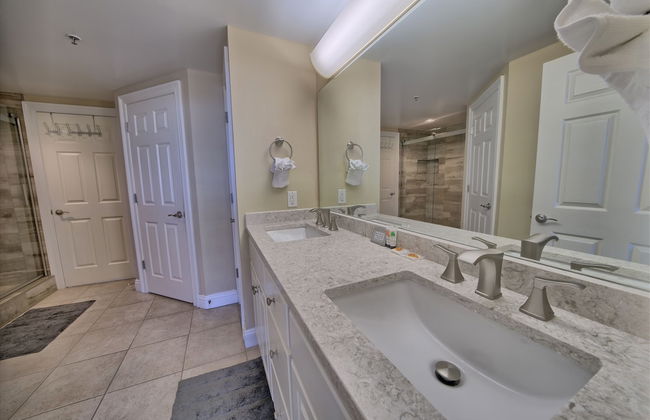 Astonishing Oceanfront Condo with Oversized Balcony to Enjoy Amazing Gulf View - Unit 0204 by RedAwning - Photo 45