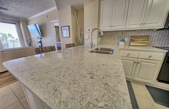 Astonishing Oceanfront Condo with Oversized Balcony to Enjoy Amazing Gulf View - Unit 0204 by RedAwning - Photo 13