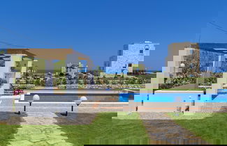 Photo 1 - Azure Villa in Platanias