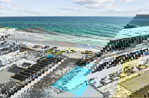 Foto 26 - Amazing Gulf Views #203 Viridian At Seagrove Luxury 1 Beach Set Included 3br/3.5ba Slp 8 3 Bedroom Condo by RedAwning