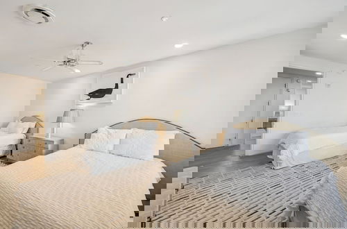 Foto 6 - Amazing Gulf Views #203 Viridian At Seagrove Luxury 1 Beach Set Included 3br/3.5ba Slp 8 3 Bedroom Condo by RedAwning