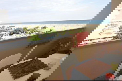 Foto 1 - Relaxing Studio Apartment With sea View and AC