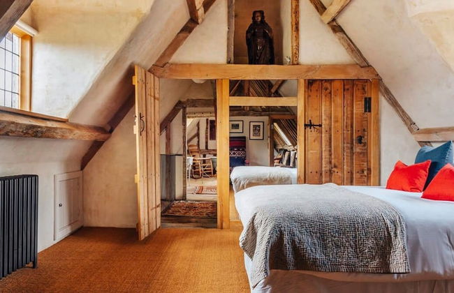 Lavish Tudor Estate Gardens - Sleeps 25 - Foto 36