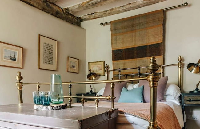 Lavish Tudor Estate Gardens - Sleeps 25 - Foto 23