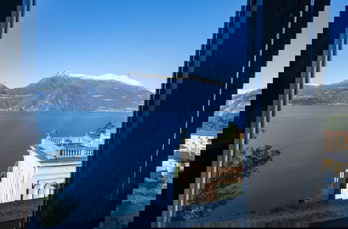 Foto 19 - Villa Guardini with stunning lake view