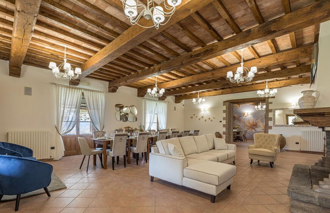 Tenuta Montiepoli 12 3 Emma Villas - Photo 5