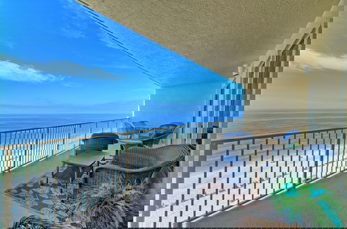 Foto 30 - Marvelous Condo with Beachside Pool and Free Poolside WiFi - Unit 0902 by RedAwning