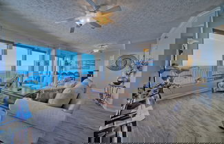 Foto 1 - Marvelous Condo with Beachside Pool and Free Poolside WiFi - Unit 0902 by RedAwning