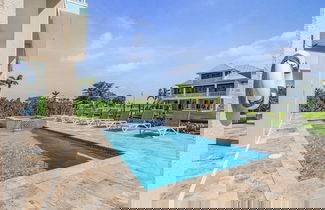 Foto 1 - 671 Estero Blvd 