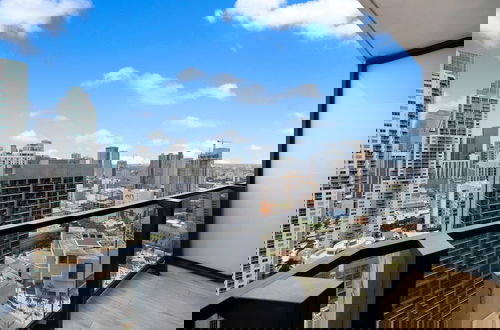Photo 19 - Apt with Stunning View at Downtown Miami