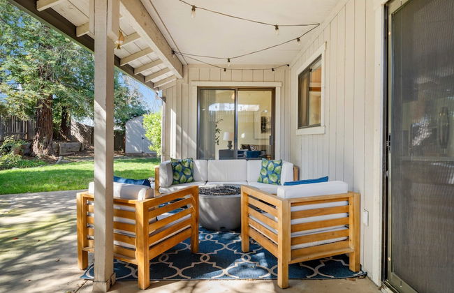 Delightful Home w Fireplace Patio Fire Pit - Foto 35
