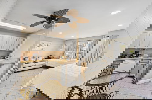 Foto 4 - Studio With A Queen Size Bed, Twin Bed And Sofa Sleeper - Sleeps 5 0 Bedroom Condo by RedAwning