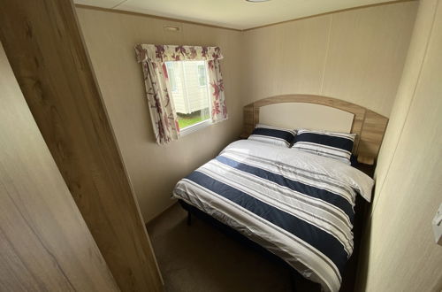 Foto 4 - 3 Bed 8 Berth Caravan in California Cliffs - M1