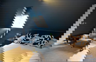 Photo 10 - Sky City Apartments